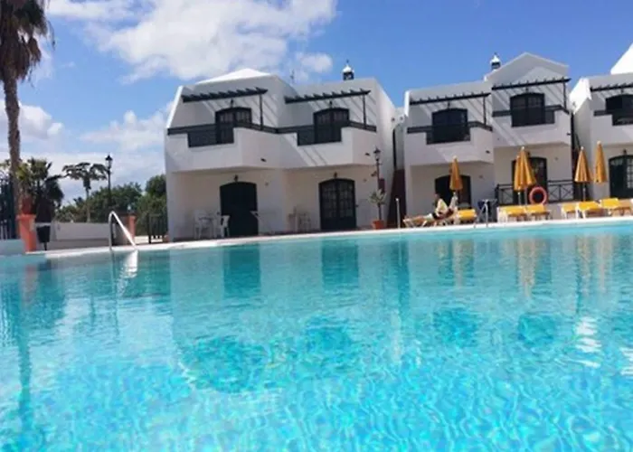 Готель San Marcial